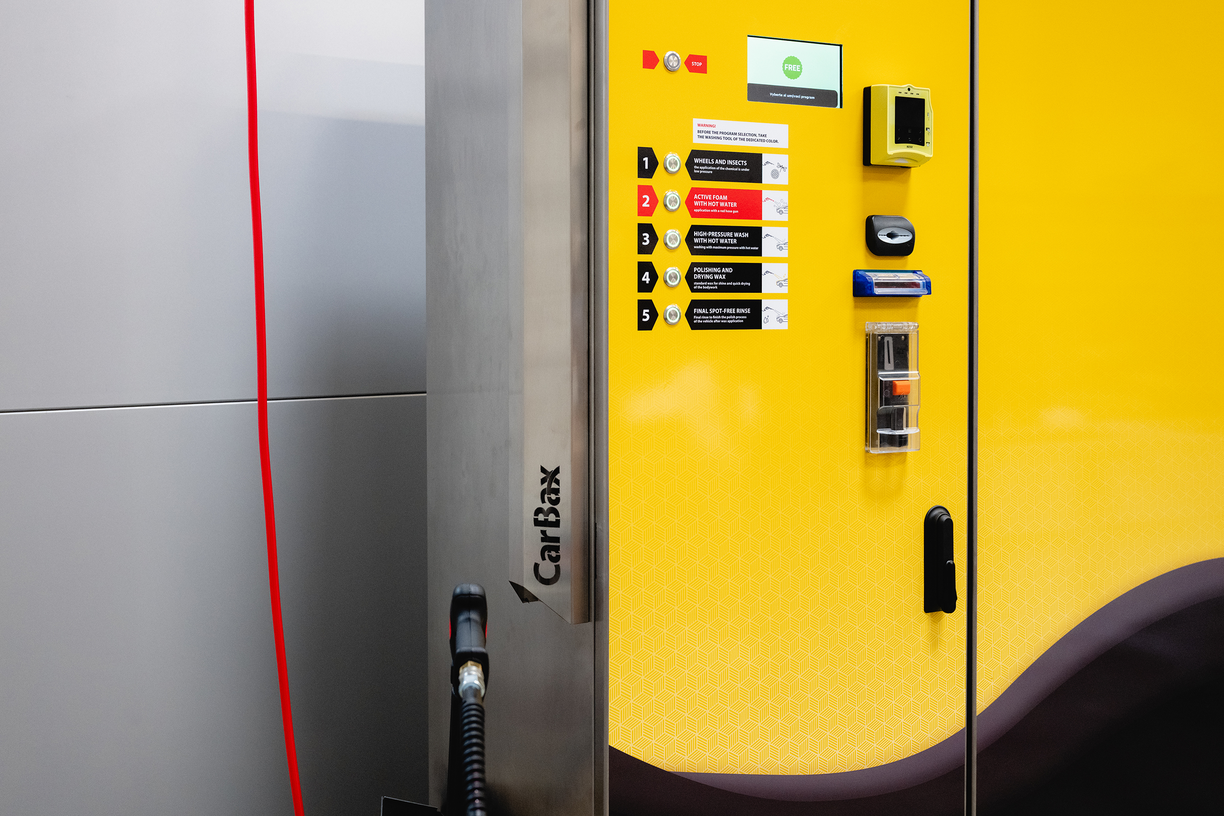 The Euro-pallet revolution? CarBax unveils the Compact Mini
